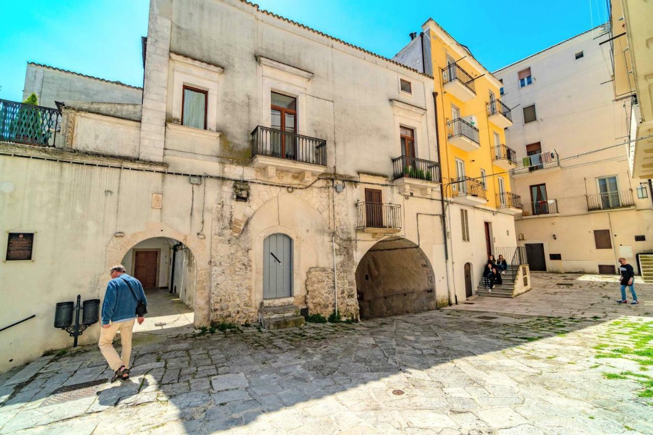 Suite Rotari - Affitti Brevi Italia Monte SantʼAngelo Exterior foto